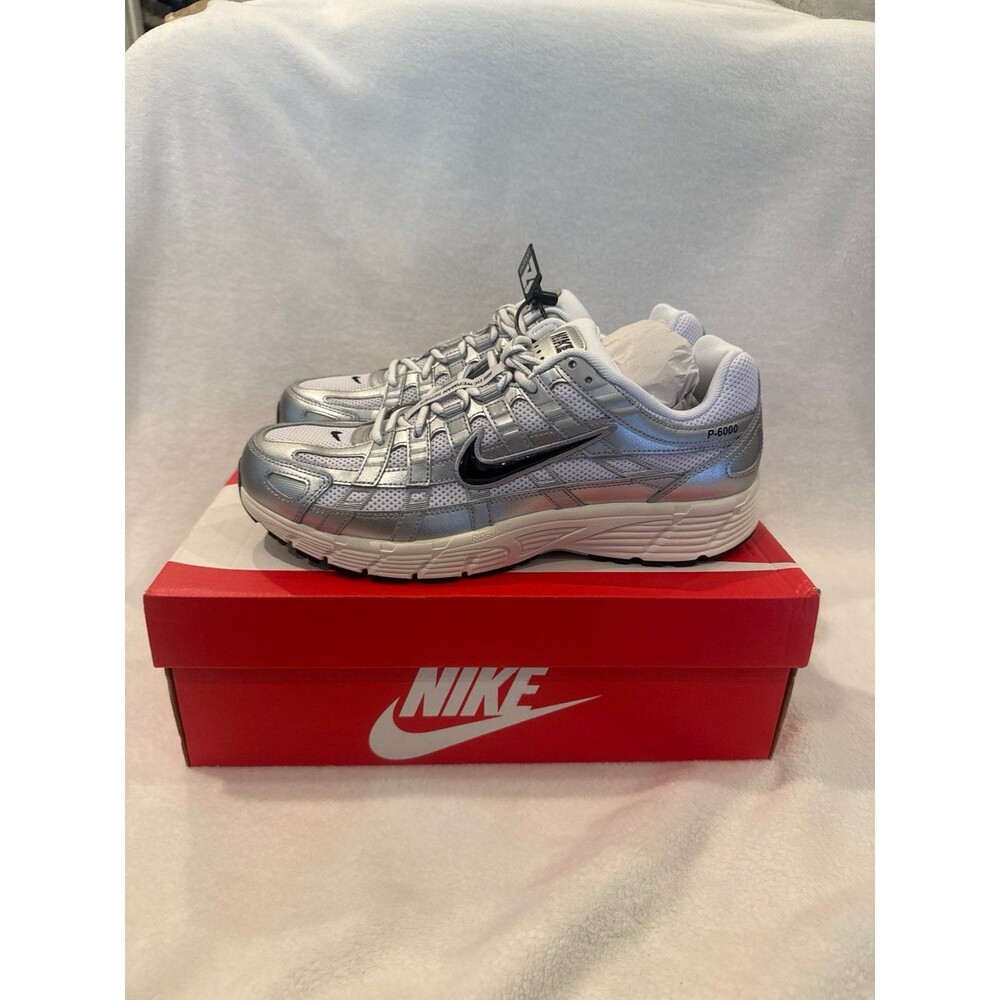 Nike P-600 Metallic Flat Silver Men’s Brand New Shoes Size 10